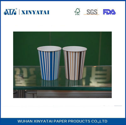 中国 20 オンス ダブル PE 使い捨ての冷たい飲み物の紙カップ/パーソナライズされた紙の飲料カップ サプライヤー